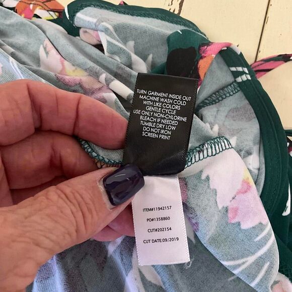 Torrid Women's Size 3, 2XL Green Floral Faux Wrapped Mini Dress Short Sleeve - Picture 12 of 12